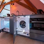 Stylish Loft Den Haag - The King Swiete - Between City Center & The Beach - B&B The Swiete